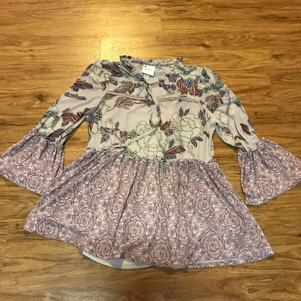 🎁 Knox rose peasant top bell sleeves